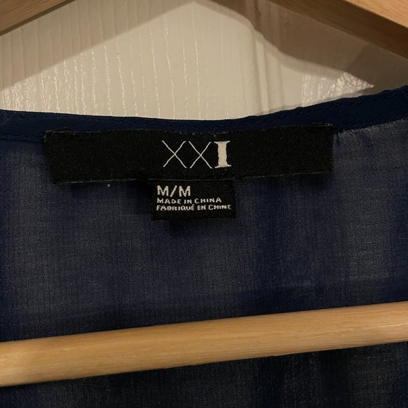 XXI Sequin Top - Size M - Picture 2 of 2